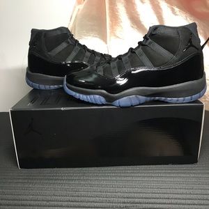 Nike Air Jordan 11 Retro Cap & Gown - Black Sz 9.5